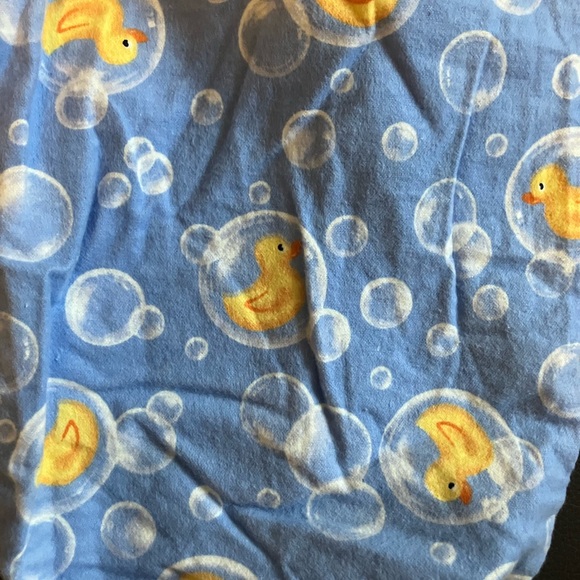 RUBBER DUCK & BUBBLES SET SLEEPWEAR - Picture 10 of 11